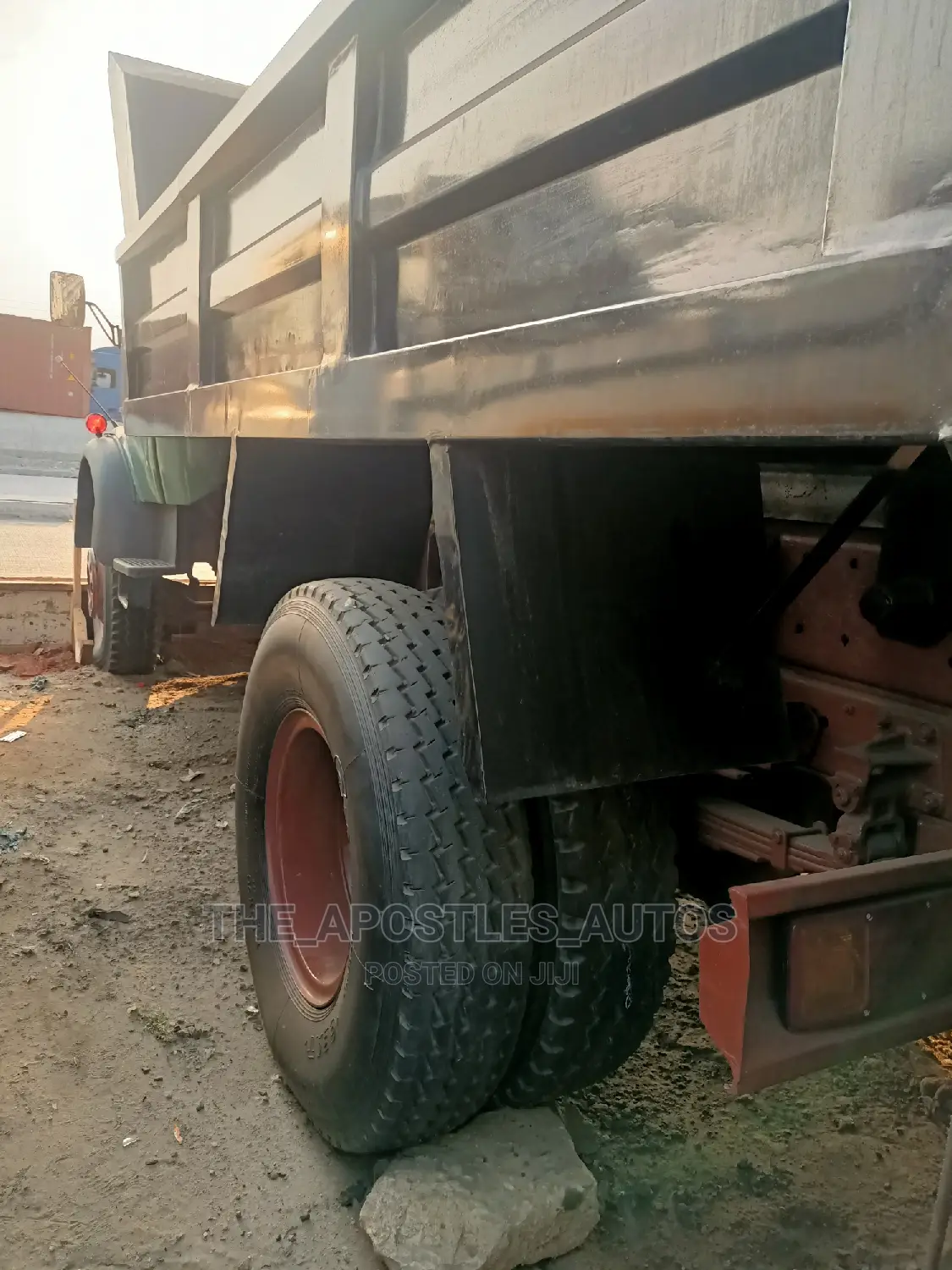 Mercedes Tipper (911) Truck