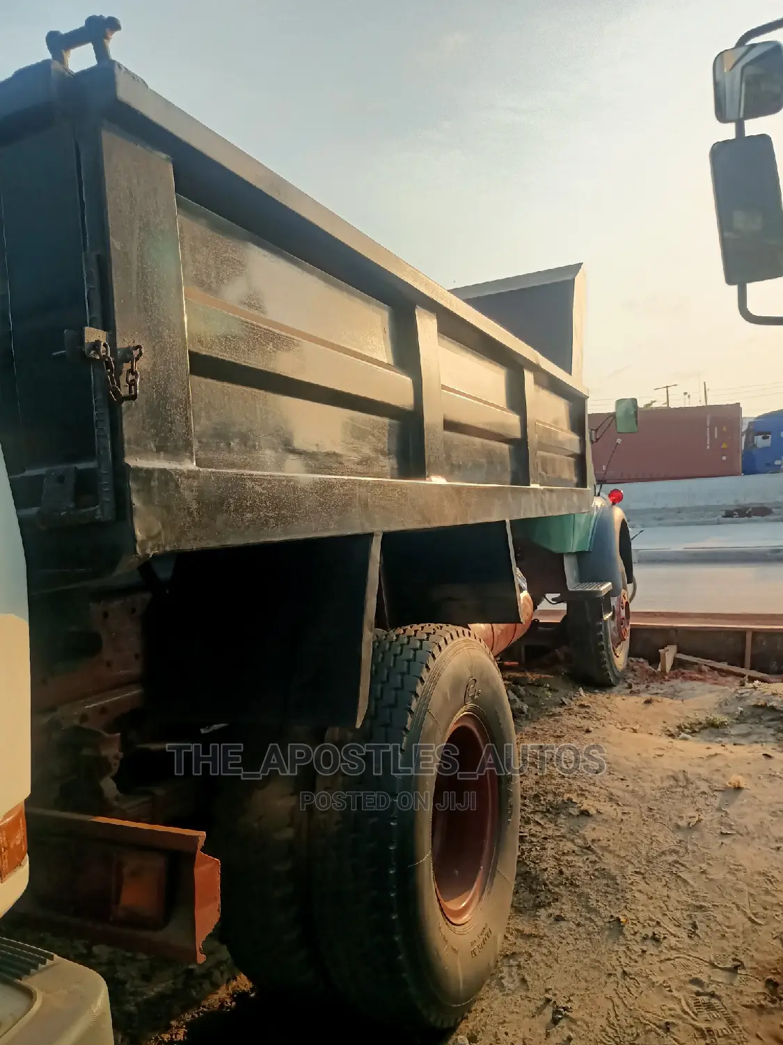 Mercedes Tipper (911) Truck