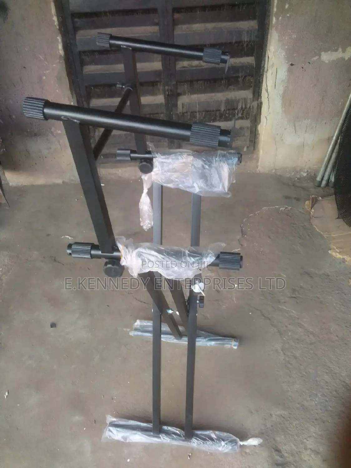 Double Keyboard Stand
