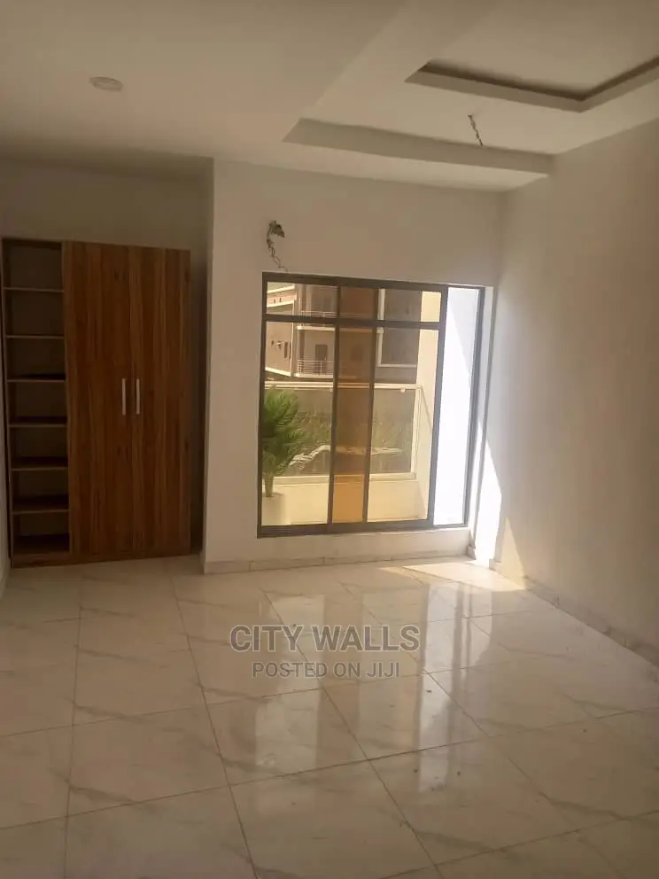 2bdrm Block of Flats in Ikate for Sale