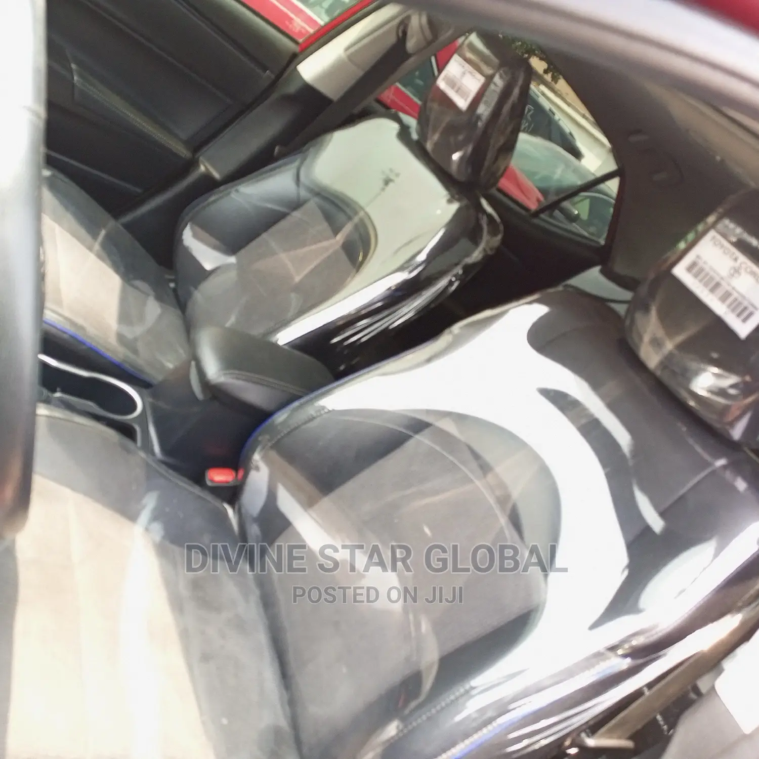 Toyota Corolla SE (1.8L 4cyl 6M) 2018 Red