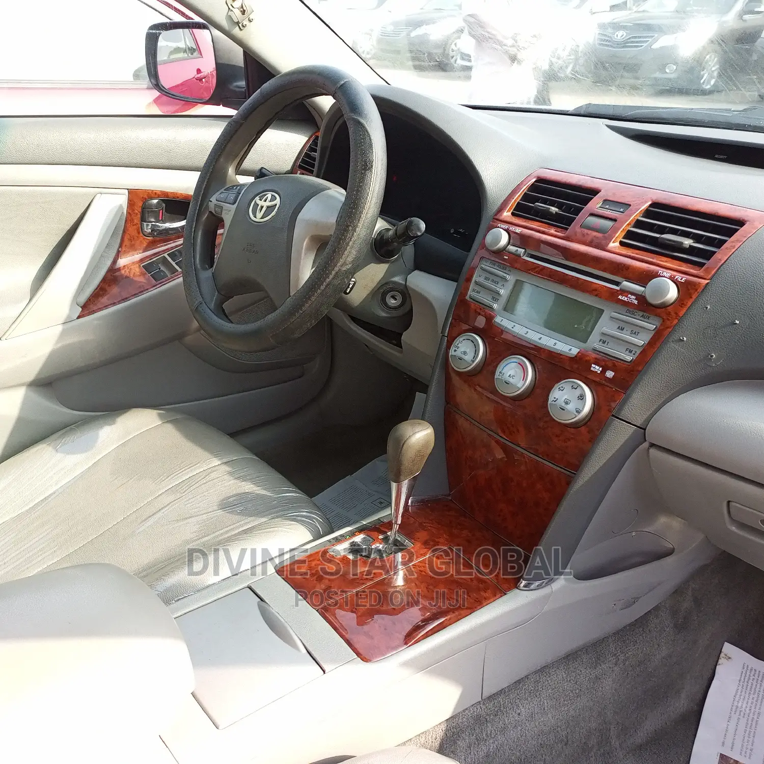Toyota Camry LE 4dr Sedan (2.5L 4cyl 6AM) 2010 Silver