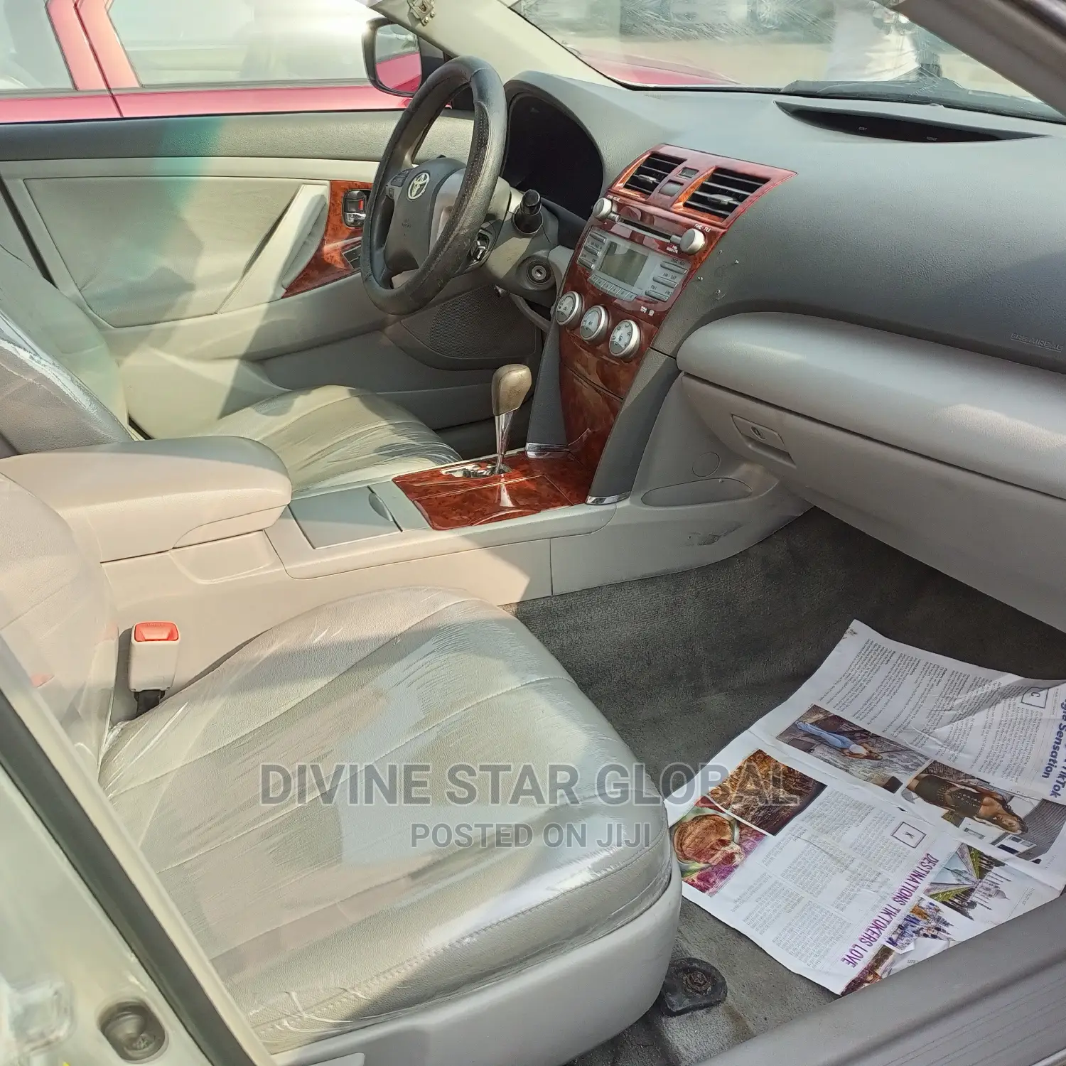 Toyota Camry LE 4dr Sedan (2.5L 4cyl 6AM) 2010 Silver