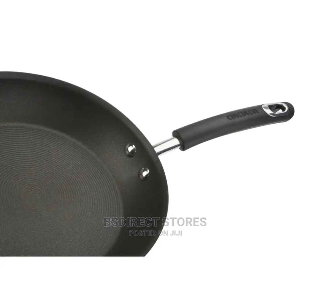 Circulon Momentum Hard Anodised French Skillet Pan 25cm