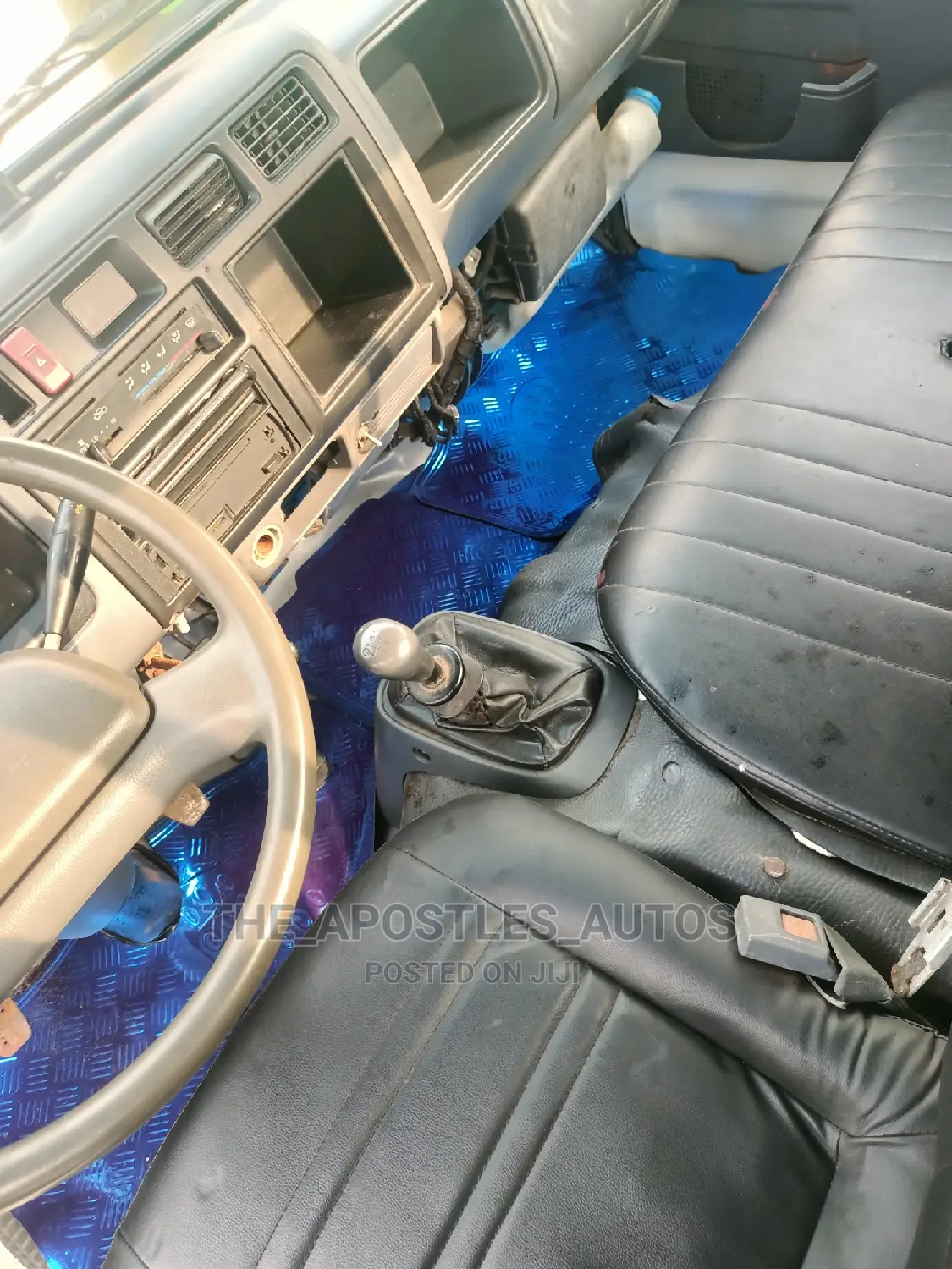 Toyota Dyna 400 Truck (White)