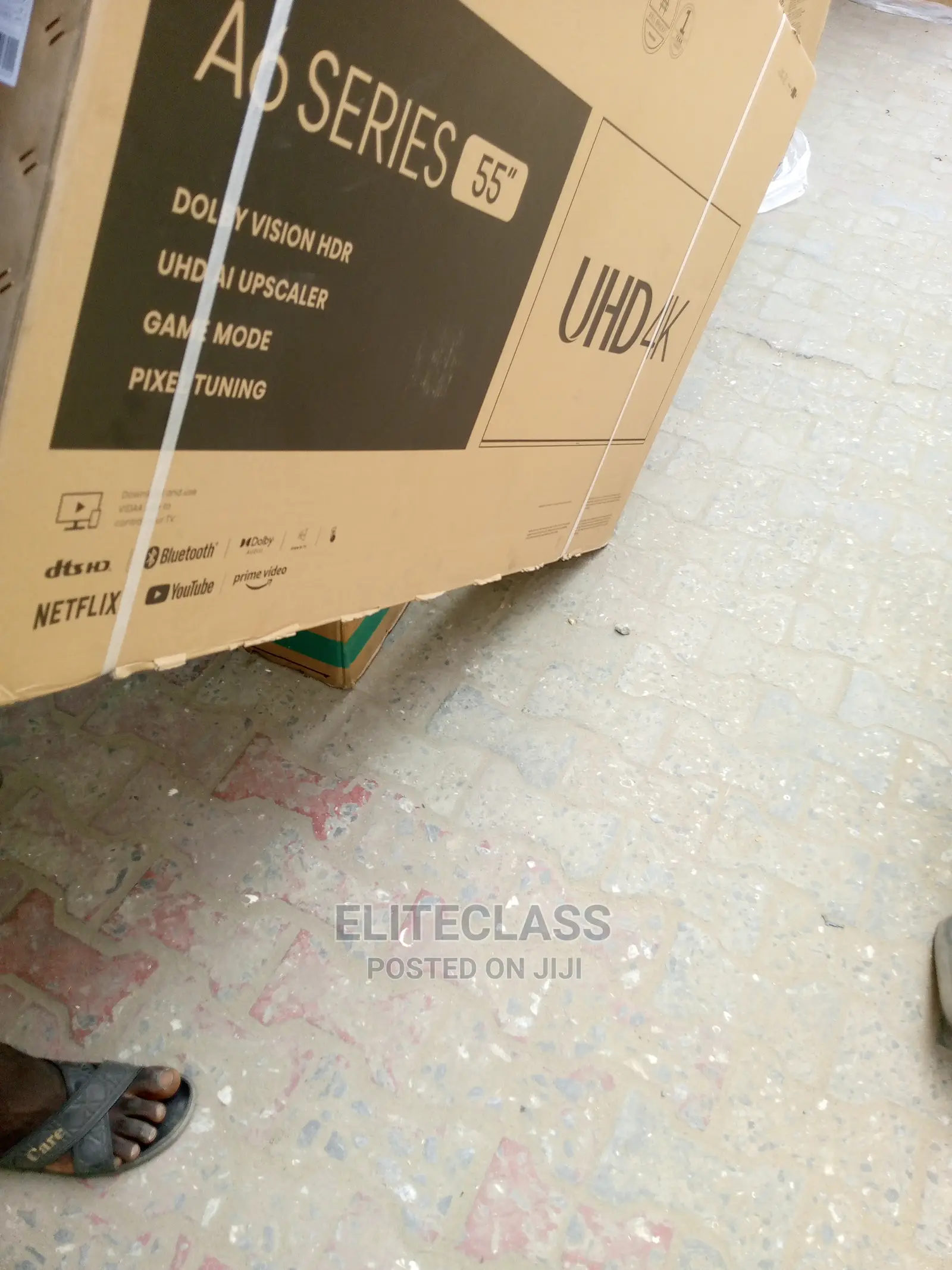 New Hisense 55 LED Uhd Smart TV