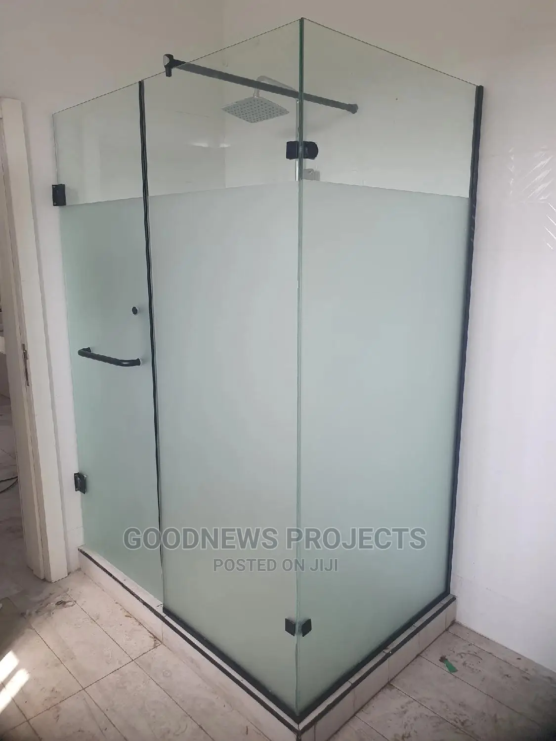 Tempered Frameless Glass Cubicle
