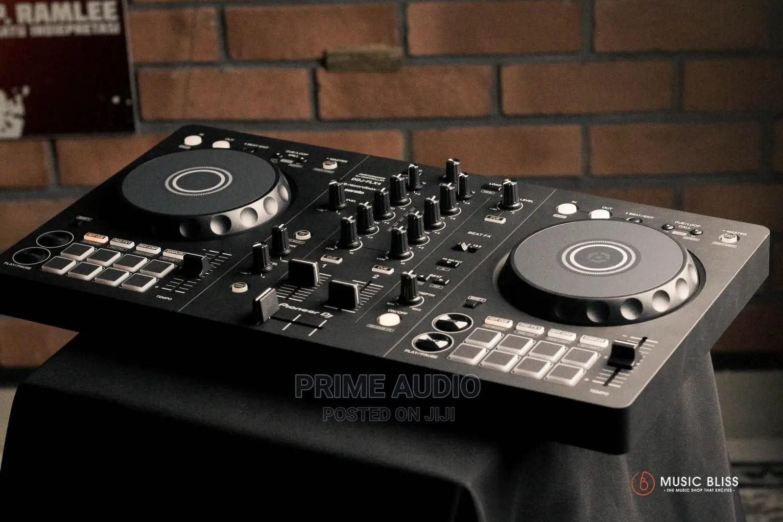 Pioneer DDJ- Flx4 Dj Controller