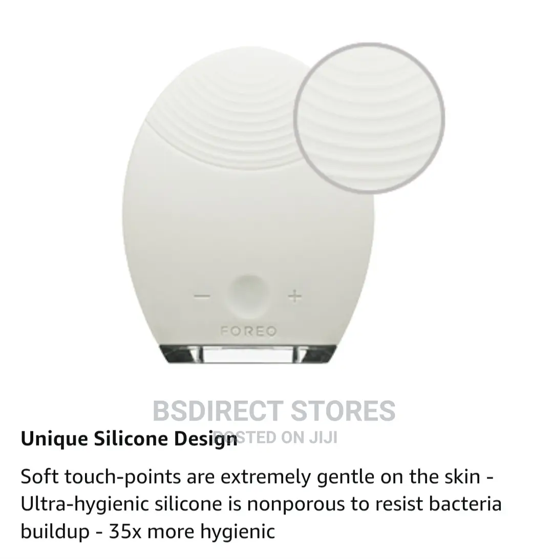 Foreo Luna Sensitive Skin Facial Cleansing Anti-aging Device