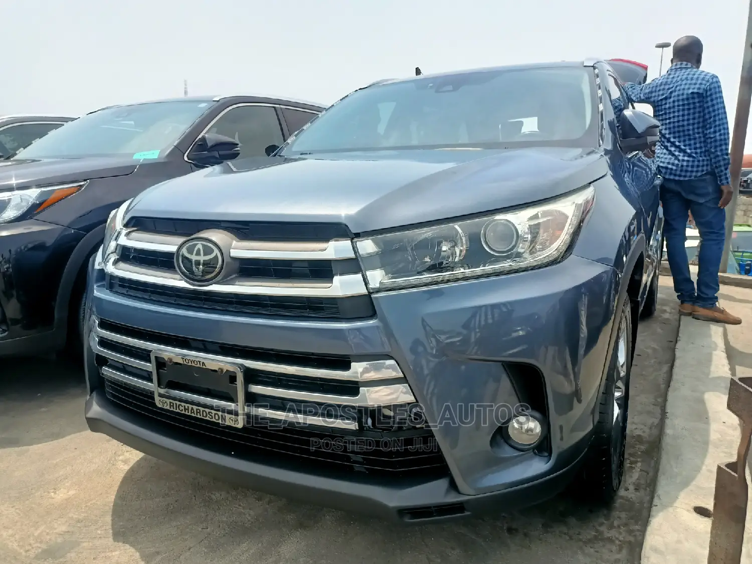 Toyota Highlander 2018 Blue