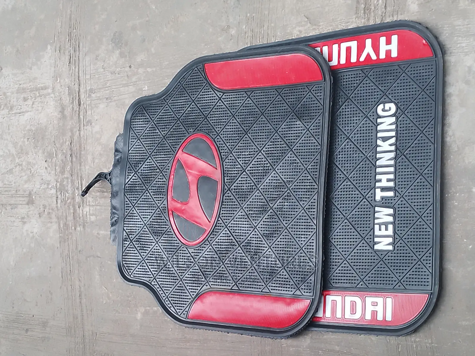 5 Pieces Costumize Hyundia Foot Mat