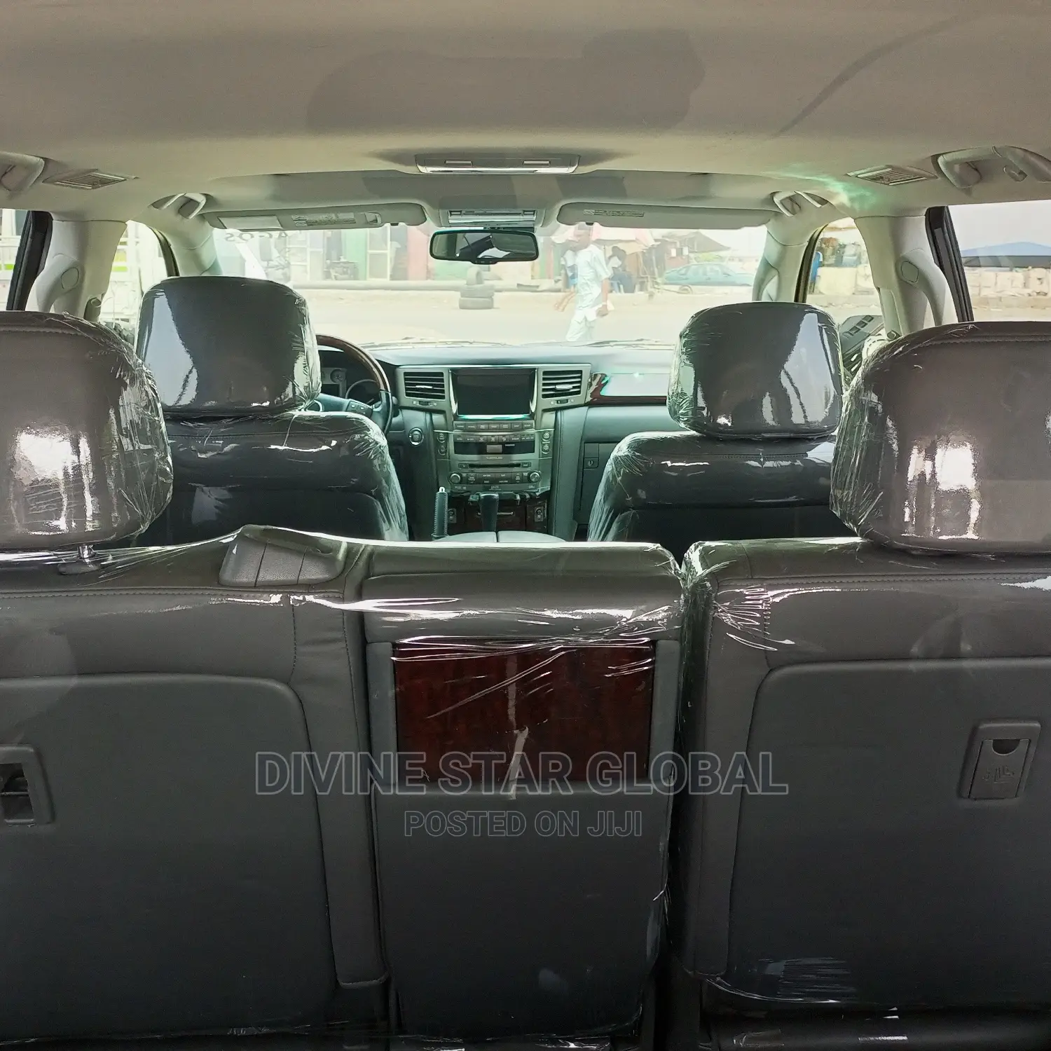 Lexus LX 570 2012 Black