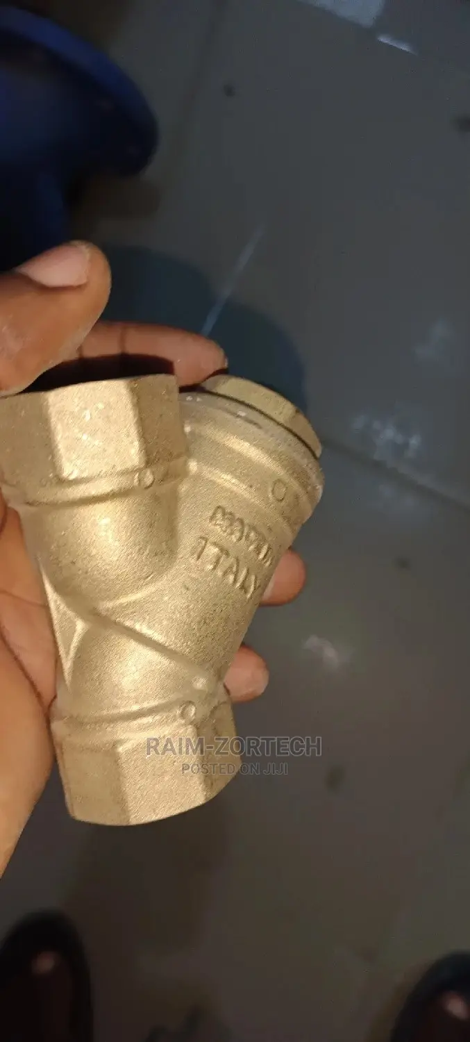 1" Brass Threaded Strainer for Oil, Water, Gas.