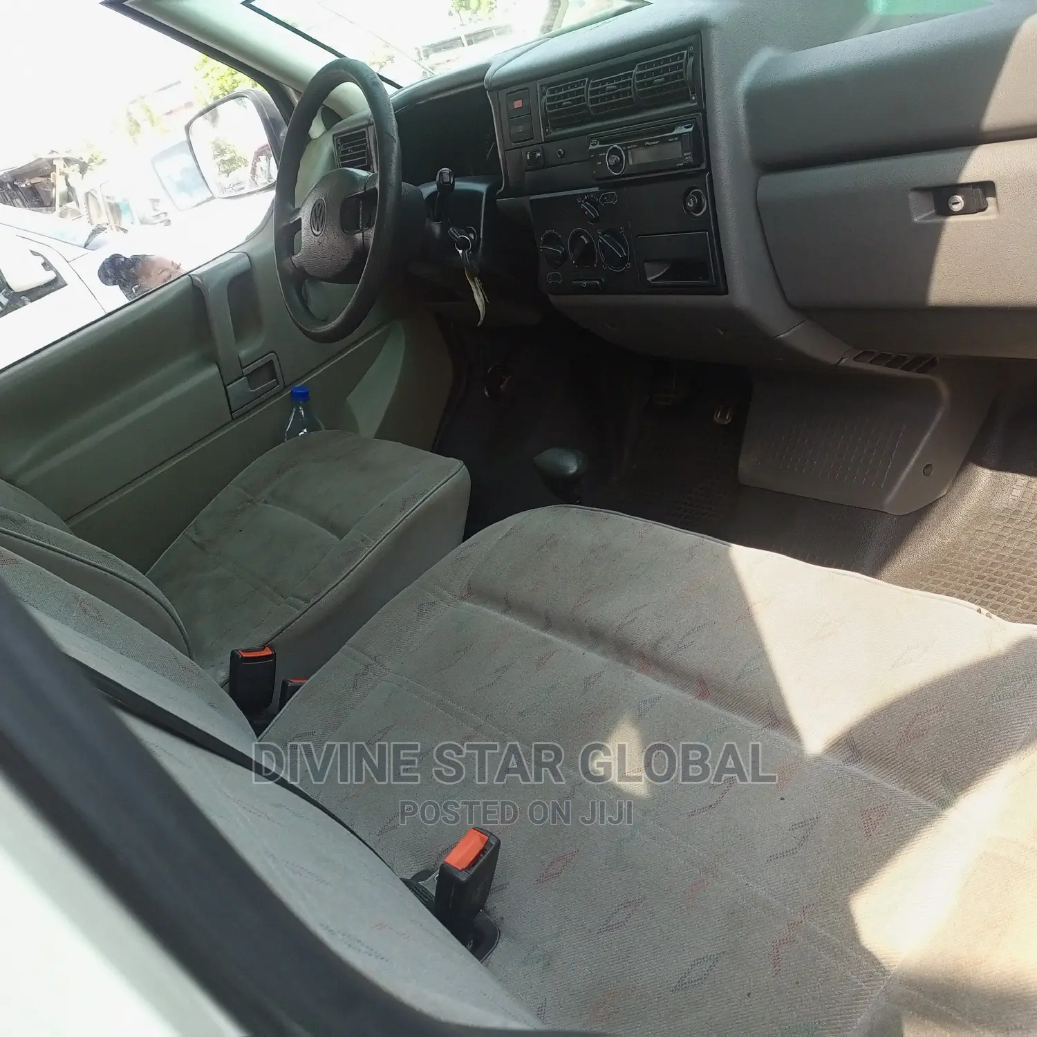 Volkswagen Transporter 2003 White