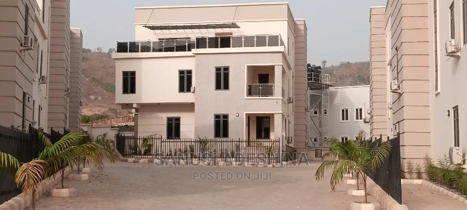 5bdrm Duplex in Katampe Extension By for sale