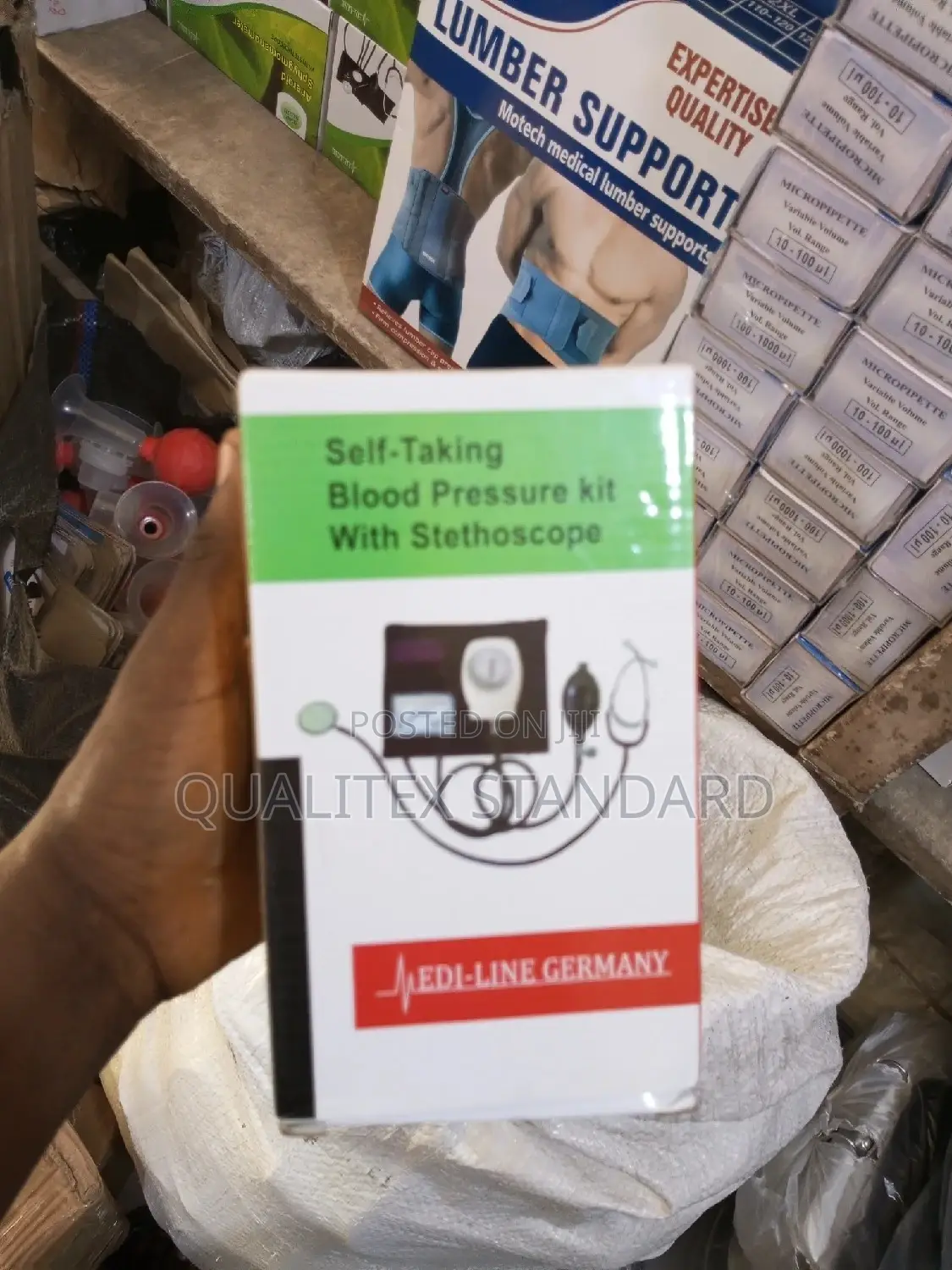 Sphygmomanometer With Stethoscope