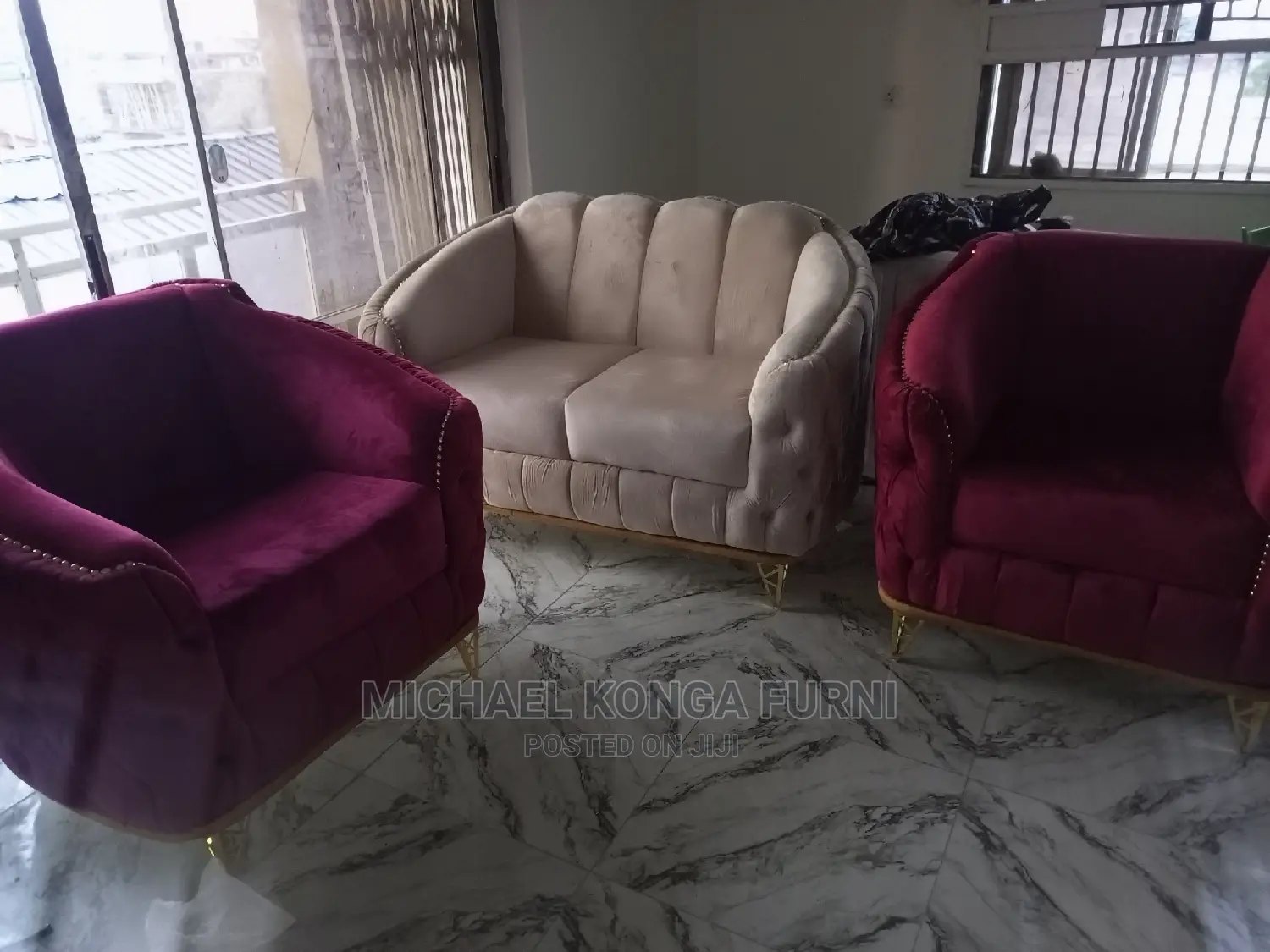 Luxury 7 Seater Living Room Fabric Made Royal Sofa Chair.