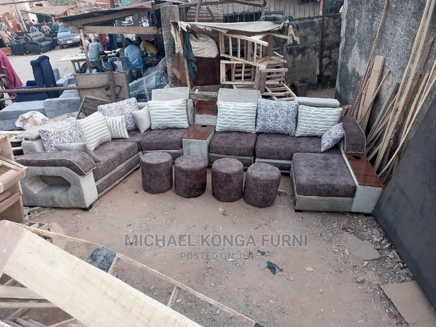 Luxurious 12 Seaters Sofas