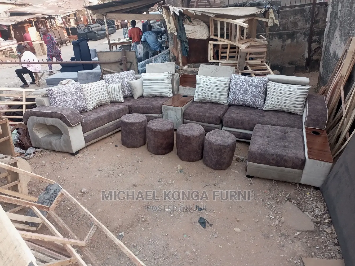 Luxurious 12 Seaters Sofas