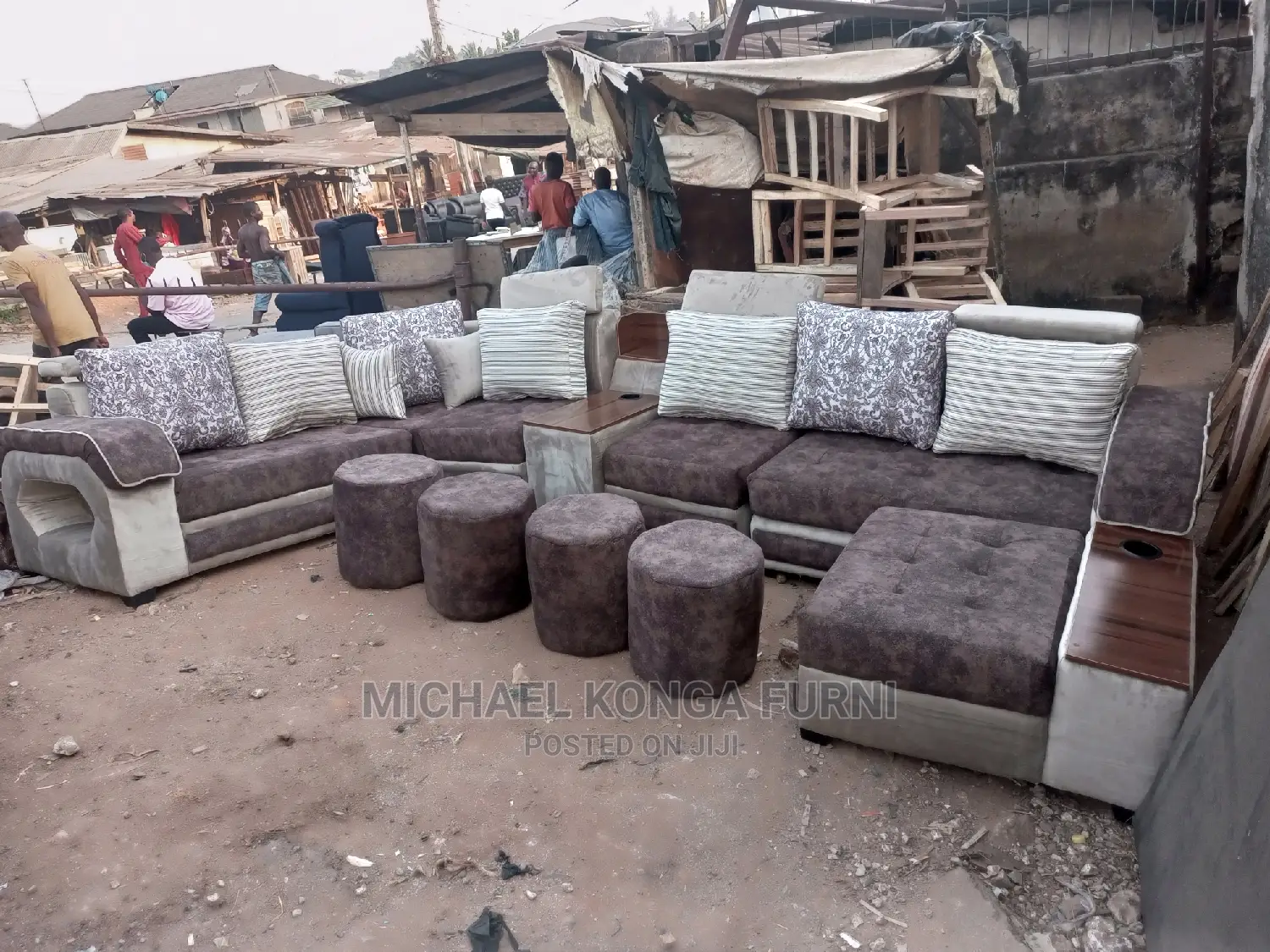 Luxurious 12 Seaters Sofas