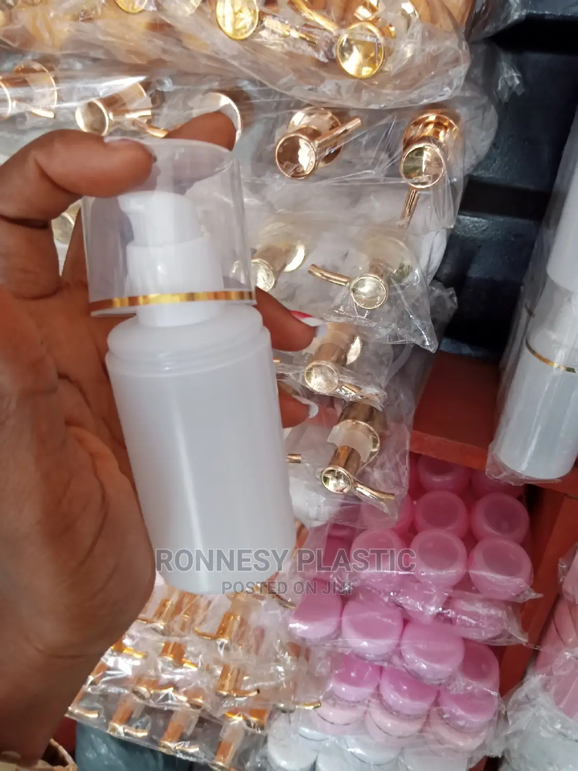 Quality 100ml Plastic Bottles Pump Cap