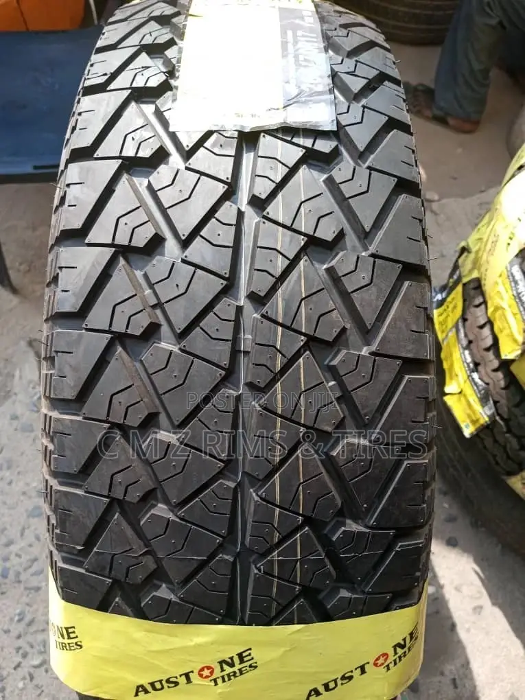 265/70r17 Austone