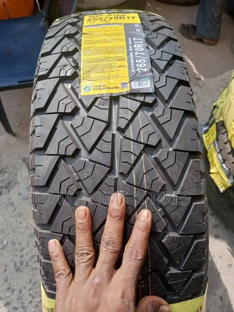 265/70r17 Austone