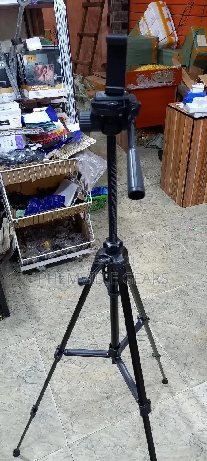 Tripod Stand for Phones and Camera