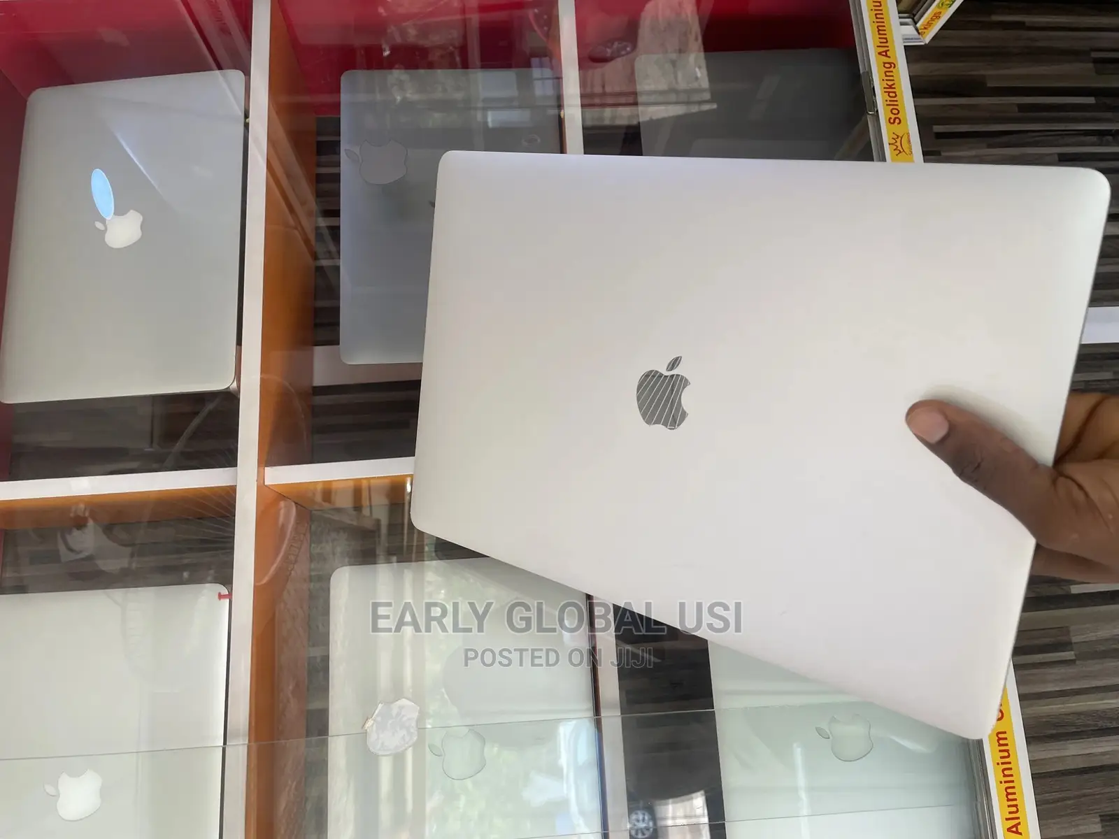 Laptop Apple MacBook Pro 2019 16GB Intel Core I7 SSD 512GB