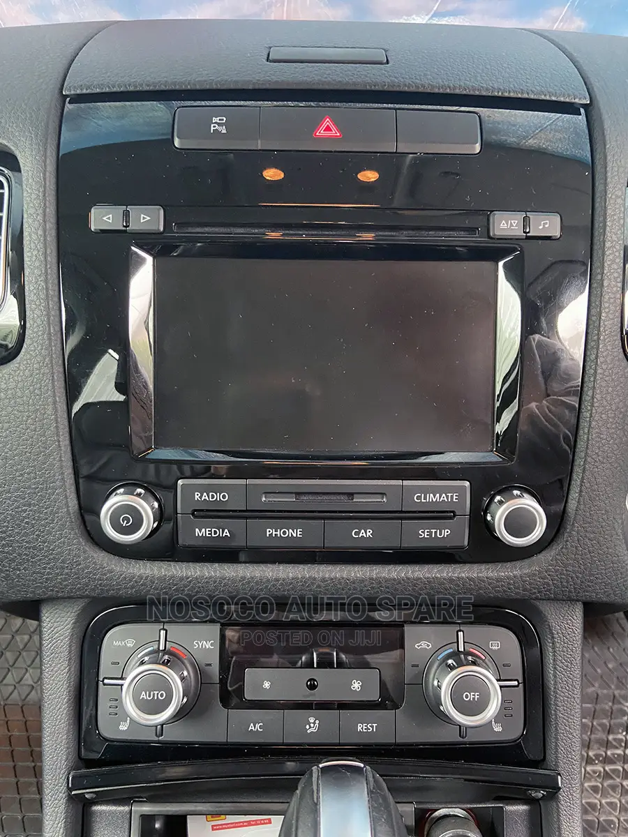 Car Radio Screen Touareg 2013