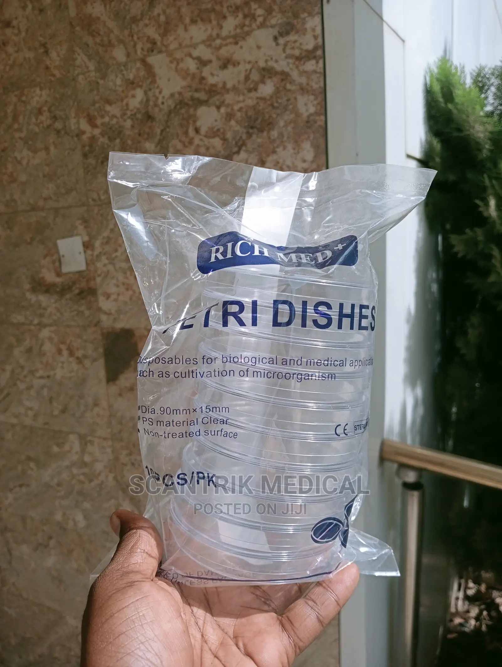 Sterile Plastic Petri Culture Dish