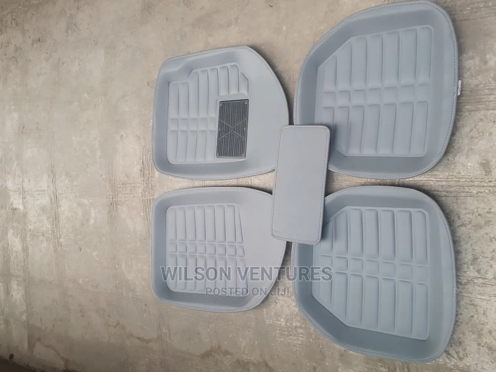 Universal Leather Mat for All Vehicles- Gray