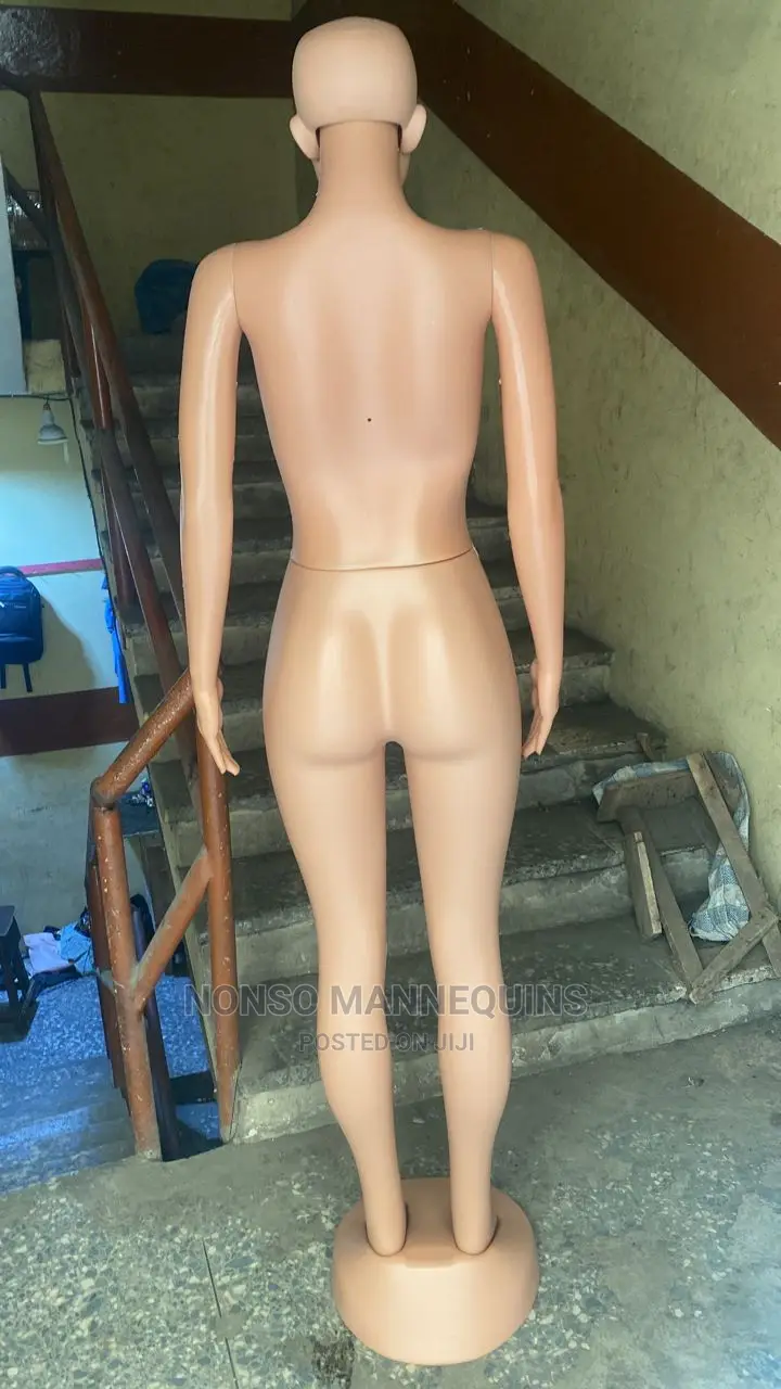 Full Plastic Female Mannequin With Detachable Head