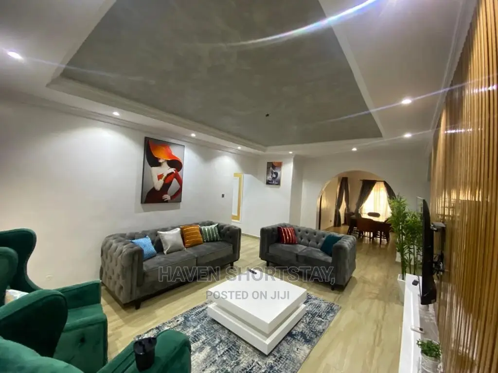 3-Bedroom Luxury Flat for Shortlet Inside Magodo Shangisha