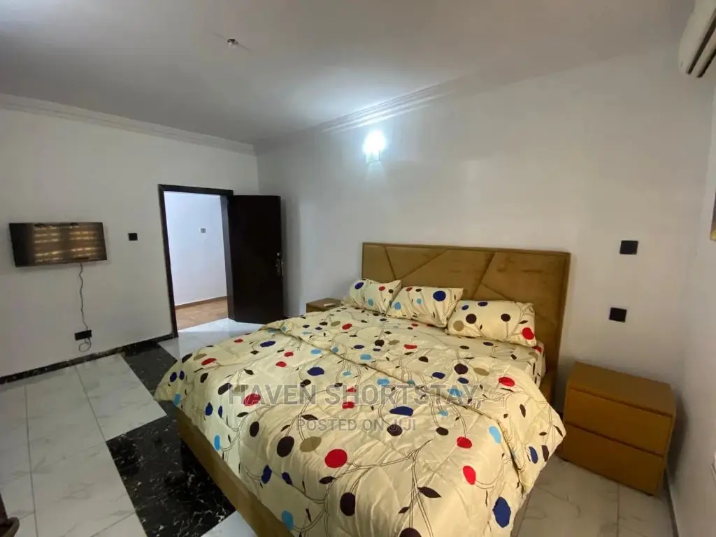 3-Bedroom Luxury Flat for Shortlet Inside Magodo Shangisha