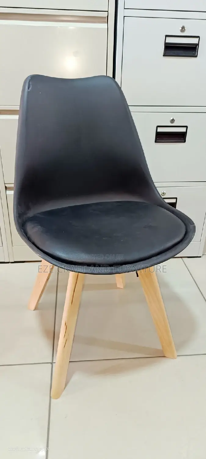Restaurant Wooden Leg Chair
