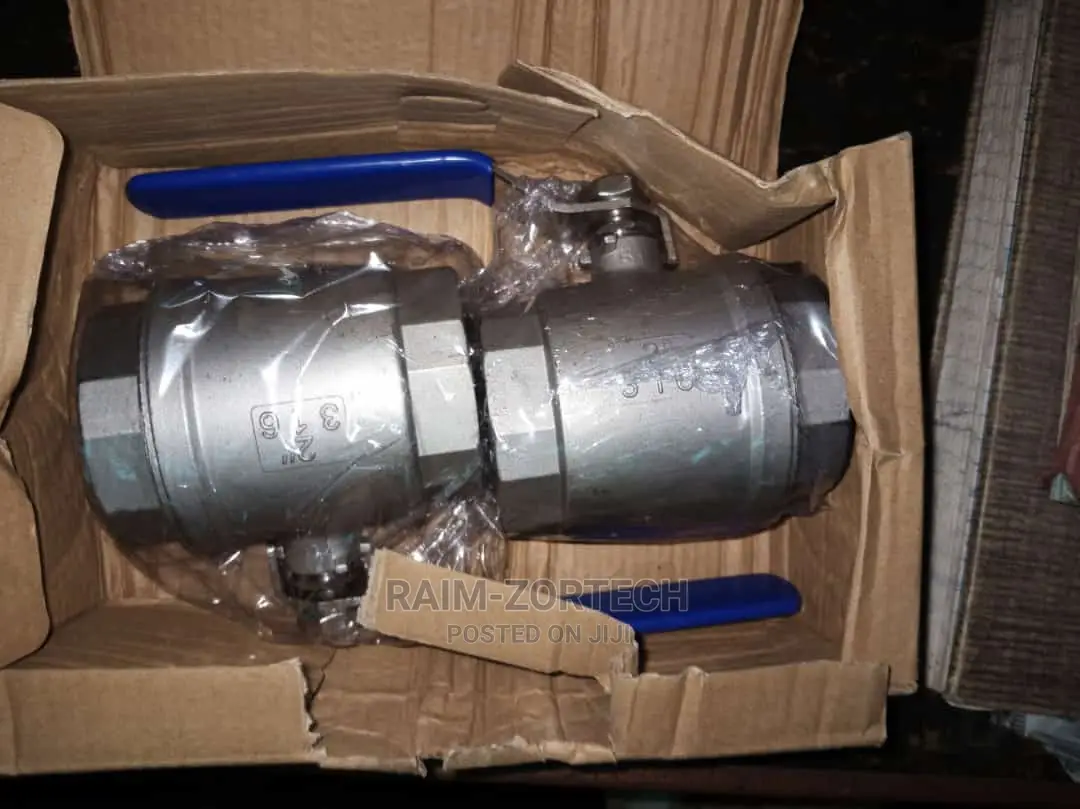 2" Stainless Steel Threaded Ball Valve.