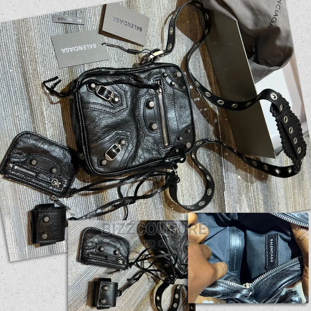 Original BALENCIAGA CROSS BAG Available in Storr