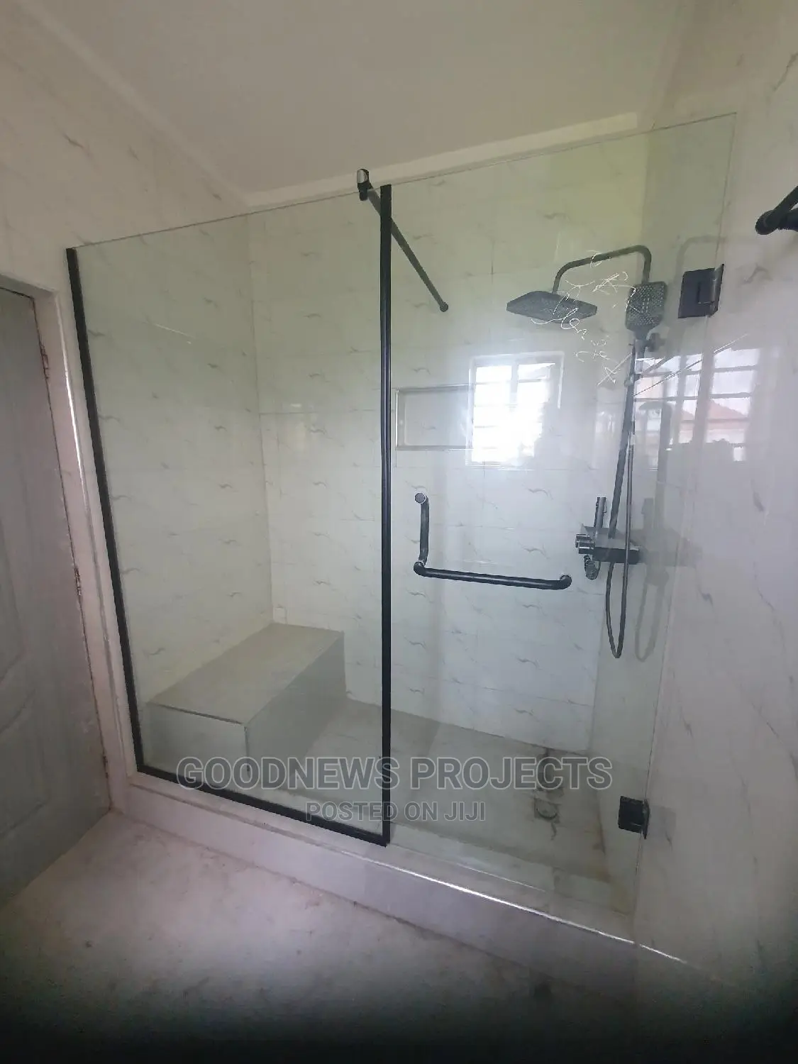 Master Frameless Shower Glass