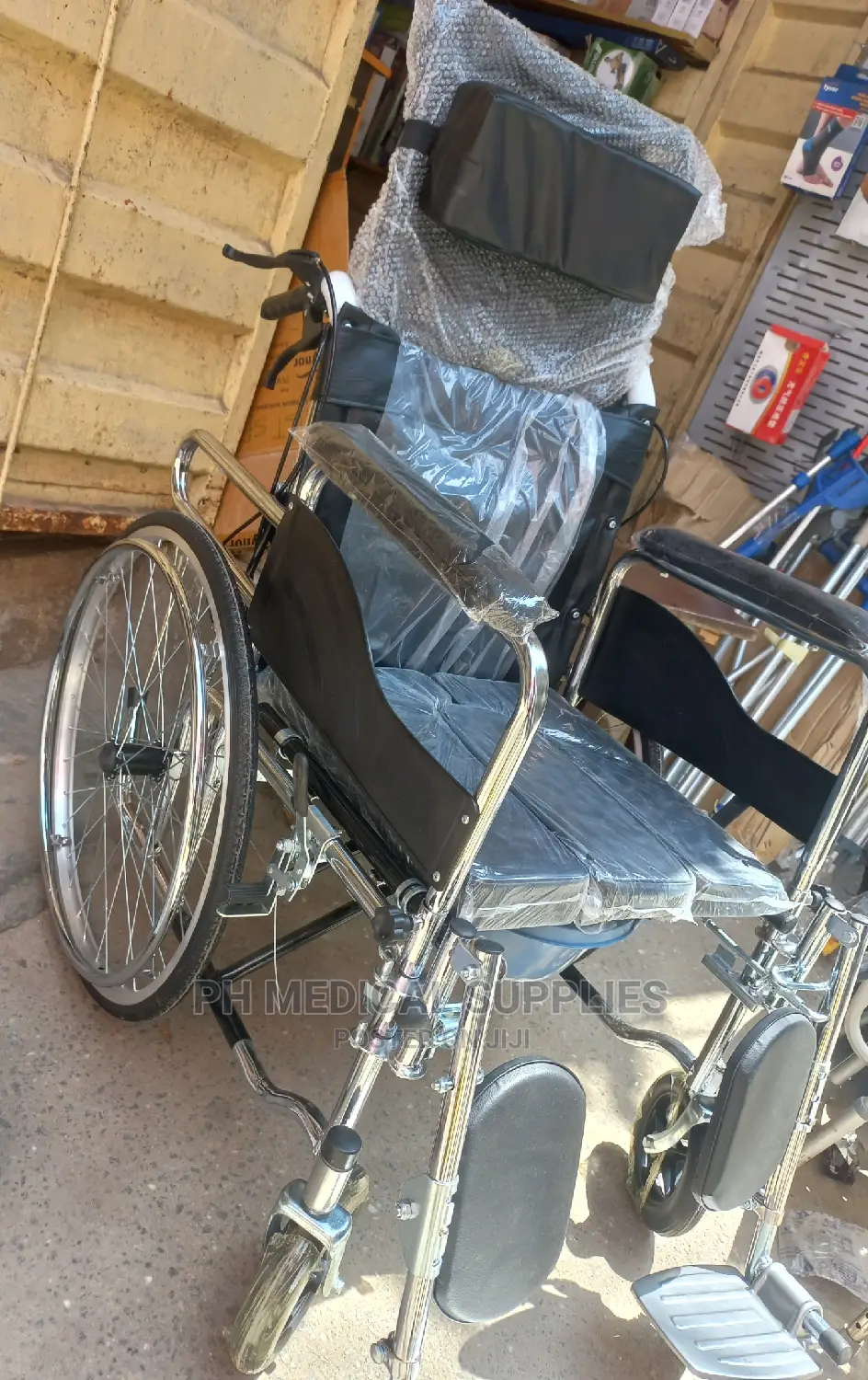 Reclining Wheelchair With Commode