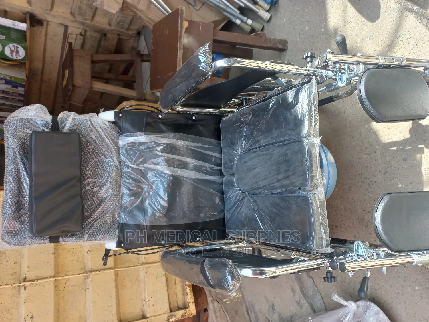 Reclining Wheelchair With Commode