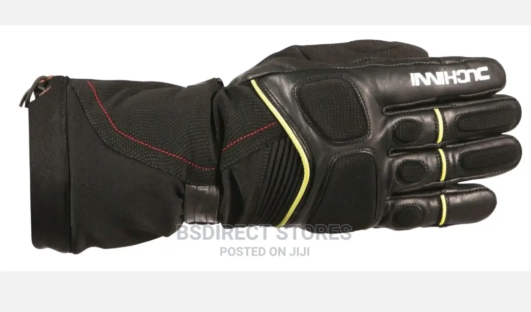Duchinni Fairmont Black Leather Waterproof Motorbike Gloves.