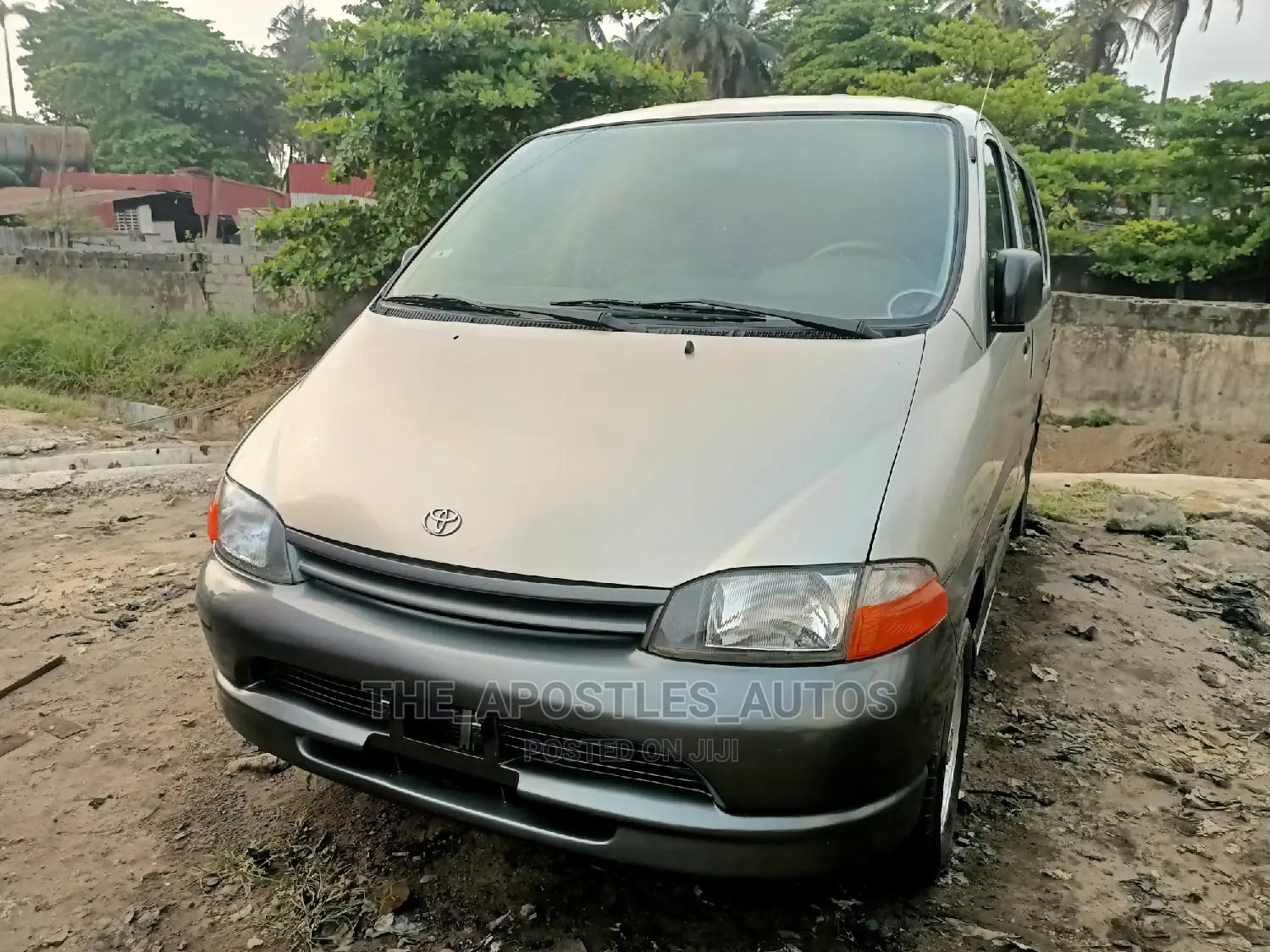 Toyota HiAce 2001 Grey