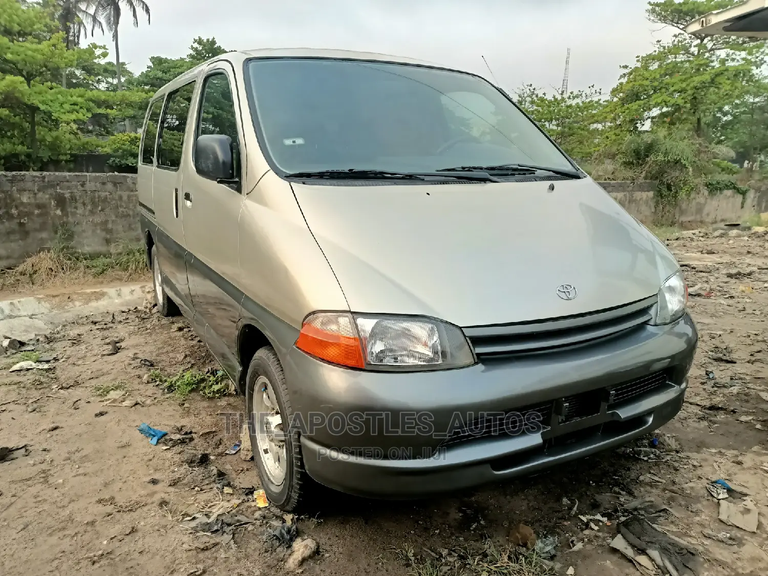 Toyota HiAce 2001 Grey