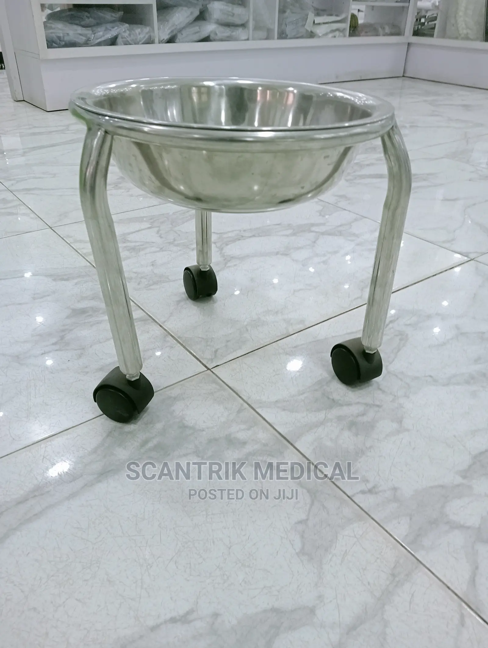 Kick Bucket With Casters
