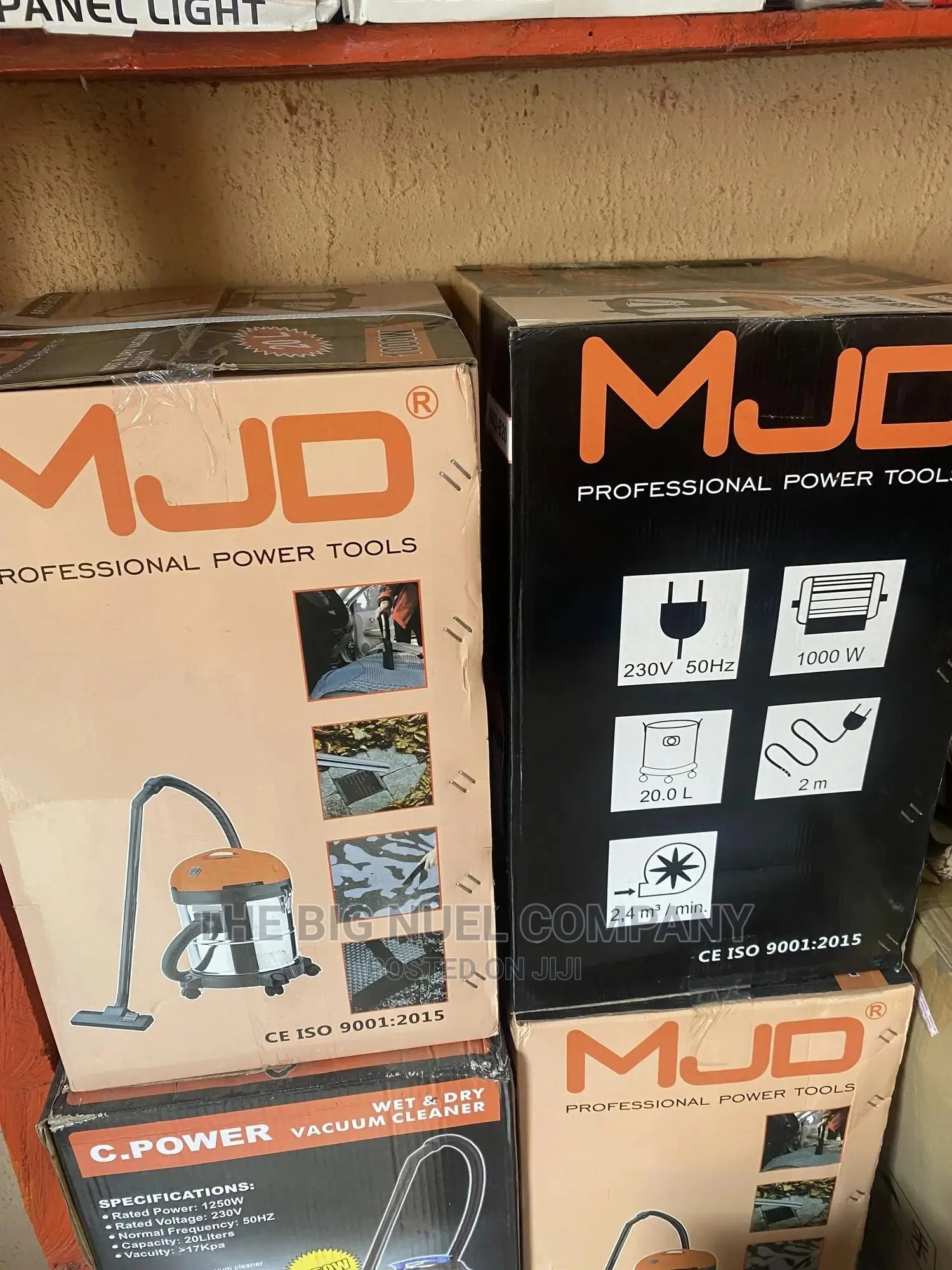 Wet and Dry Vacuum Cleaner 20L