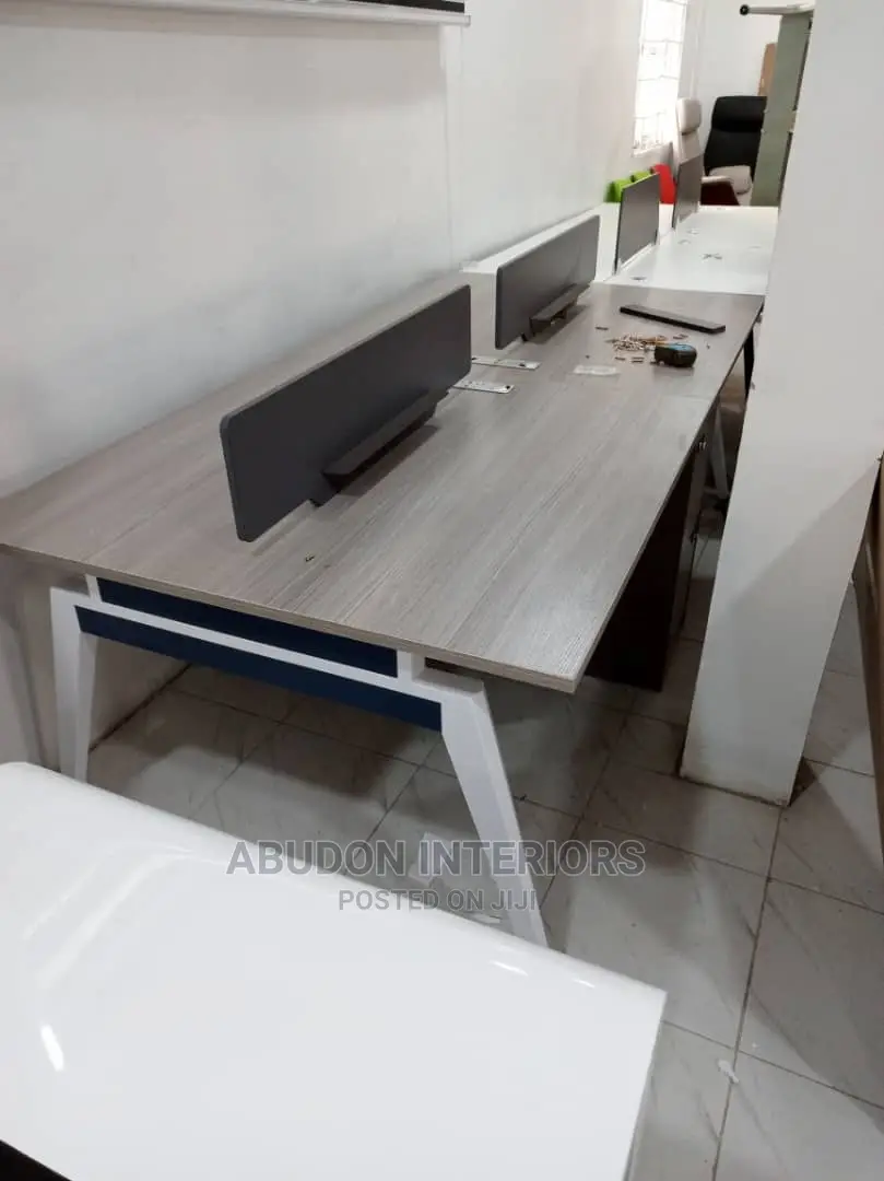 High Grade 4 Man Work Station