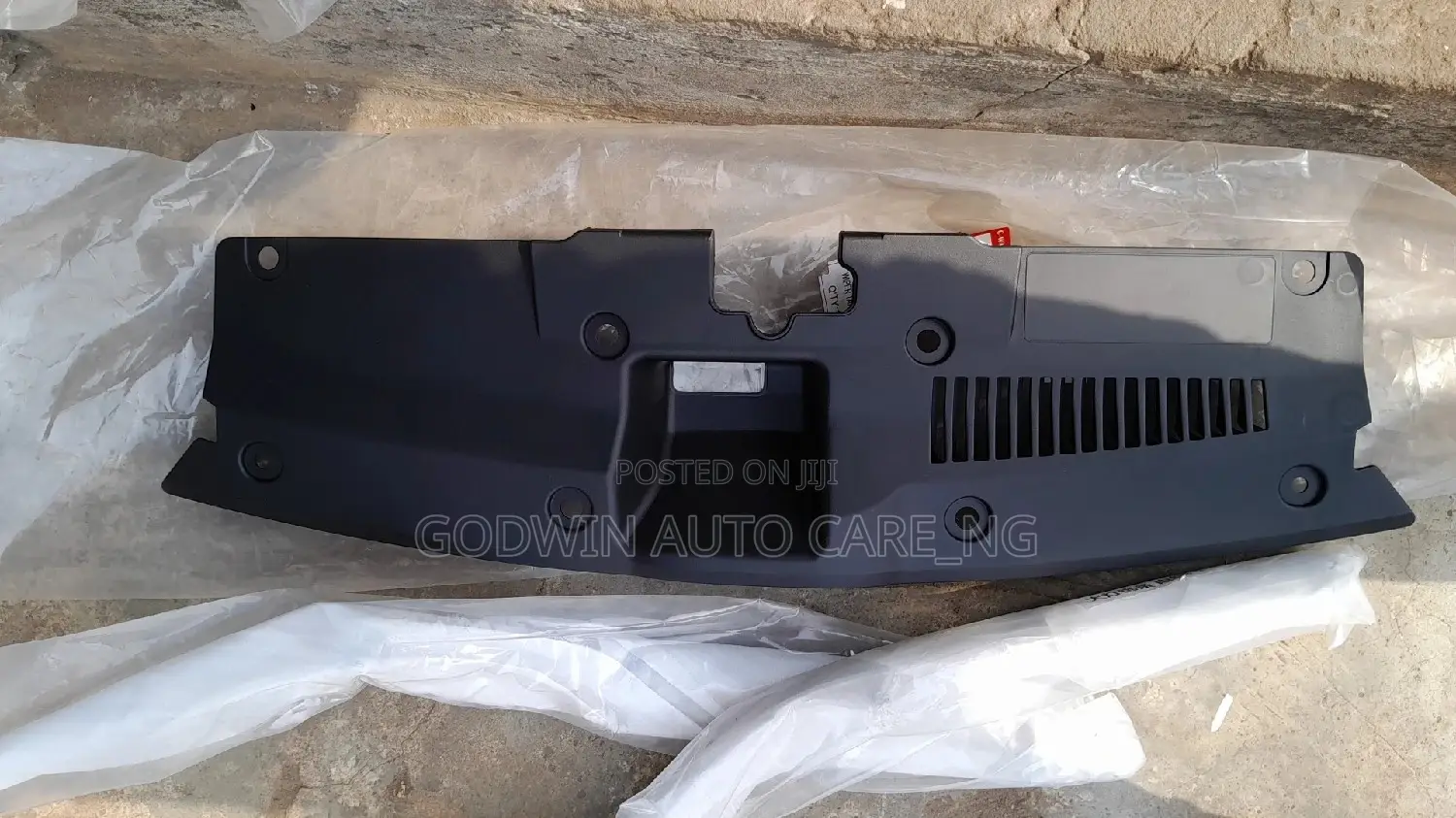 Radiator Plastic 2017 Honda CRV
