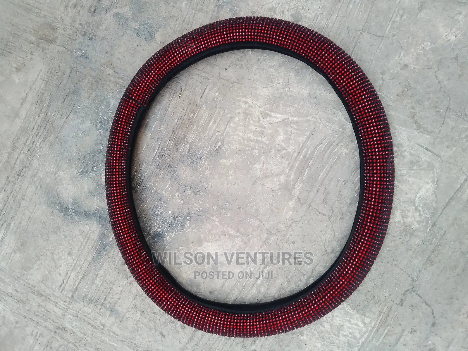 Breathable Anti-Slip Stone Red Shining Steering Wheel Cover