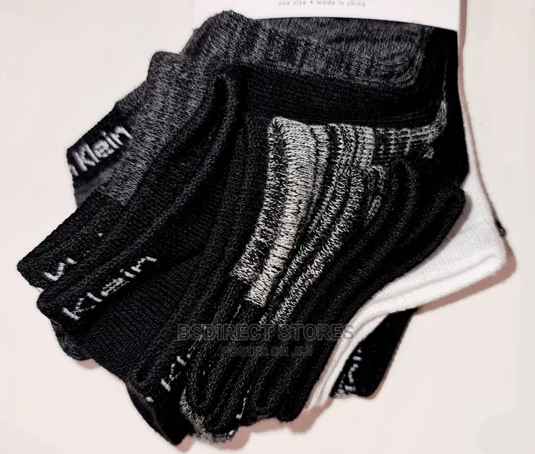 CALVIN Klein Ladies Pack of Six Logo Flat Knit No Show Socks